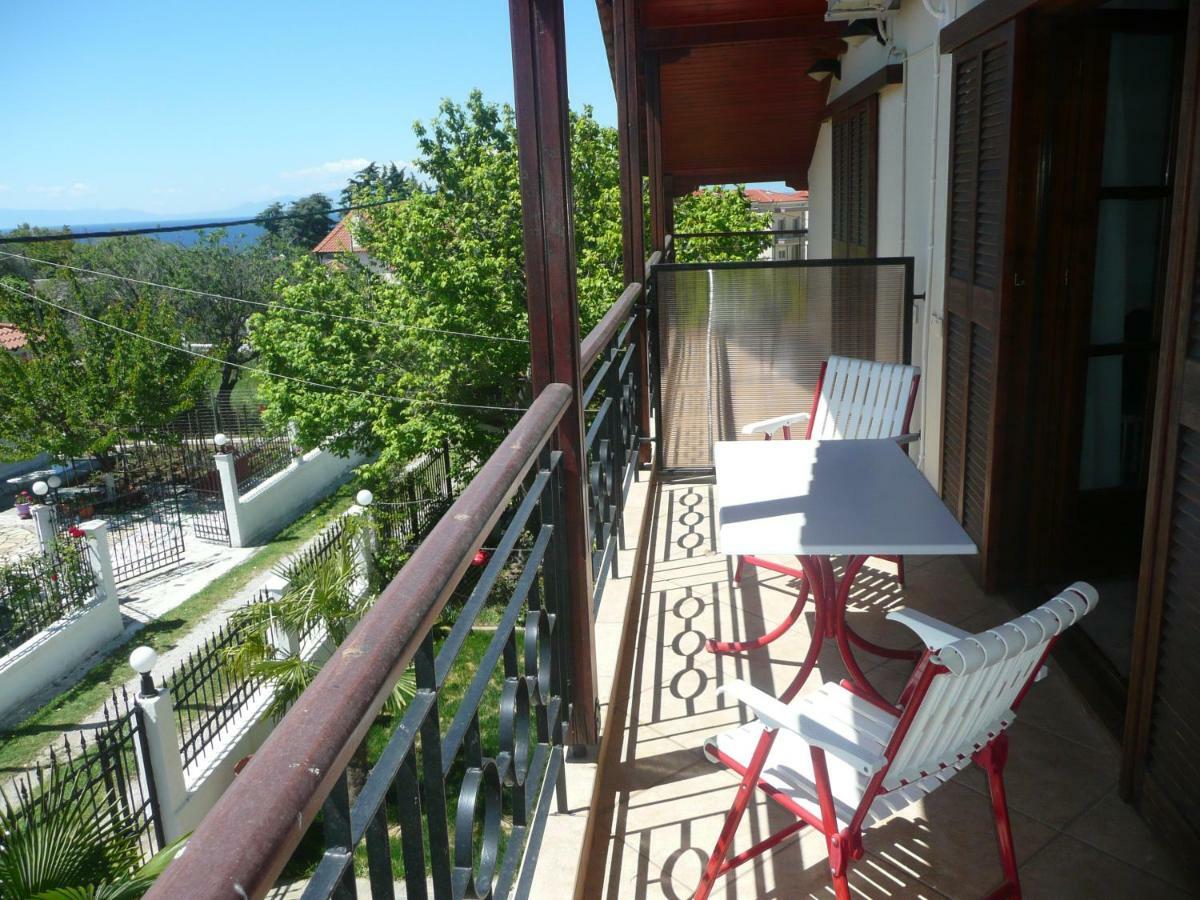 Kallilkratia Holiday Flat 2 Nea Kallikrateia ภายนอก รูปภาพ